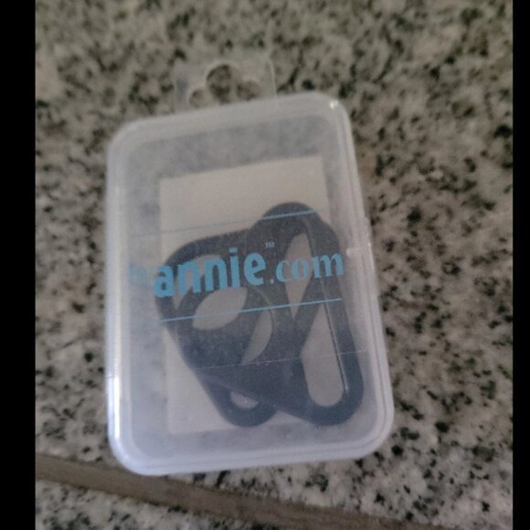 Other - Two 1.5" triangle rings. Black metal